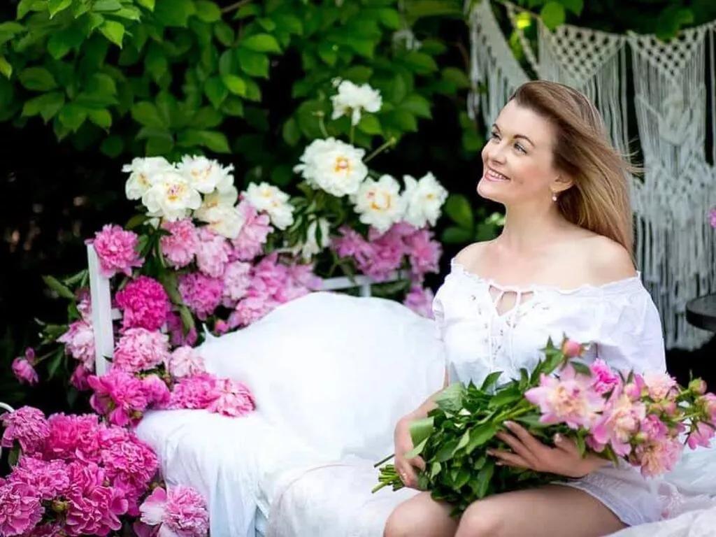 LeaNicole — Generous men who know what to do with woman