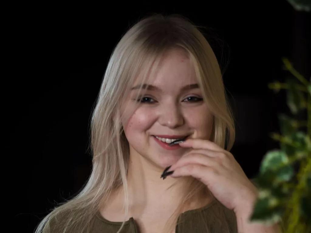 LizbethGodbold — I have good acting skills and I lve seducing handsome men like you!