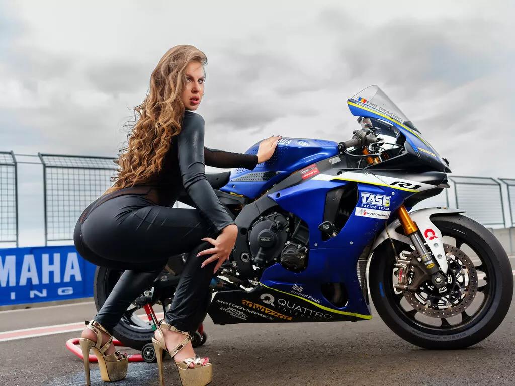 Nicole — Literally everything, people , animals , places. But I'd also like to overcome my limits in every possible way.