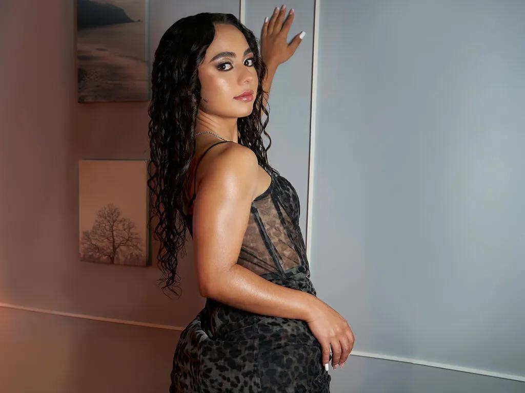 SofiaBrank — I love to exercise, I like to sit and drink milk, and enjoy a beautiful look.