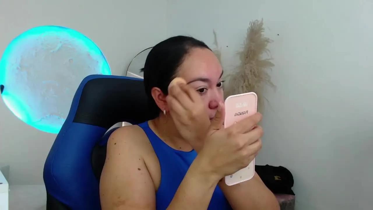 Aaliyah_cute on Streamray 