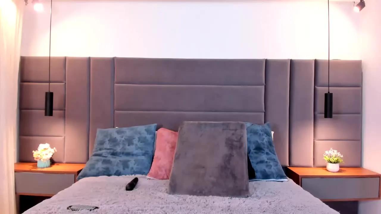 KaraWatson on Streamray 