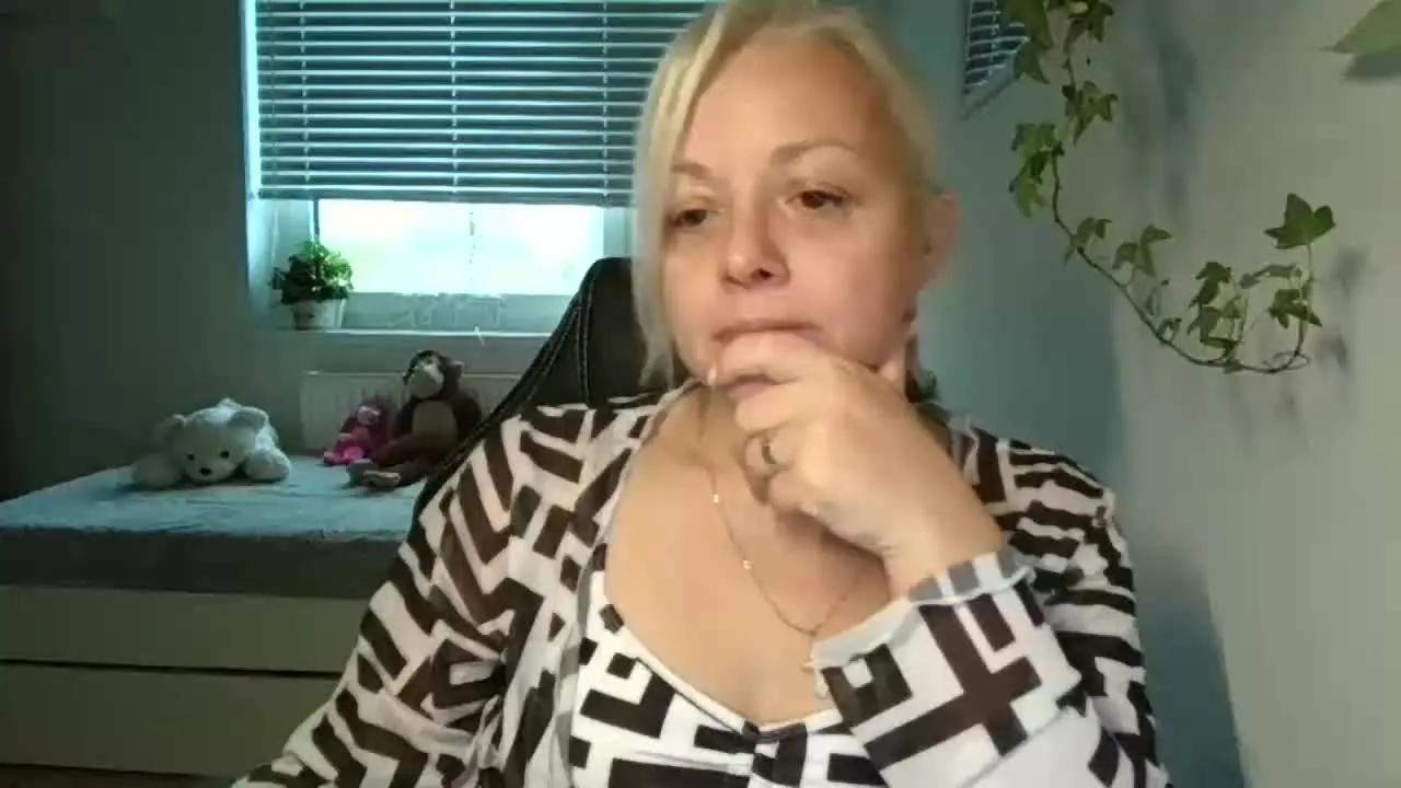 LINSY_KIM — Freechat on Streamray