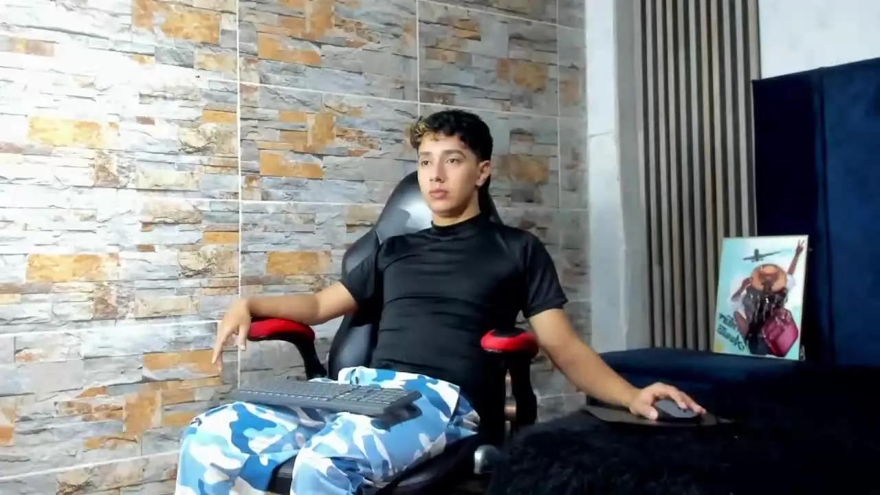 maxwilliams — Freechat on Streamray