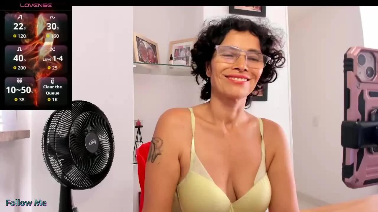 NancyTorresGu — Freechat on Streamray