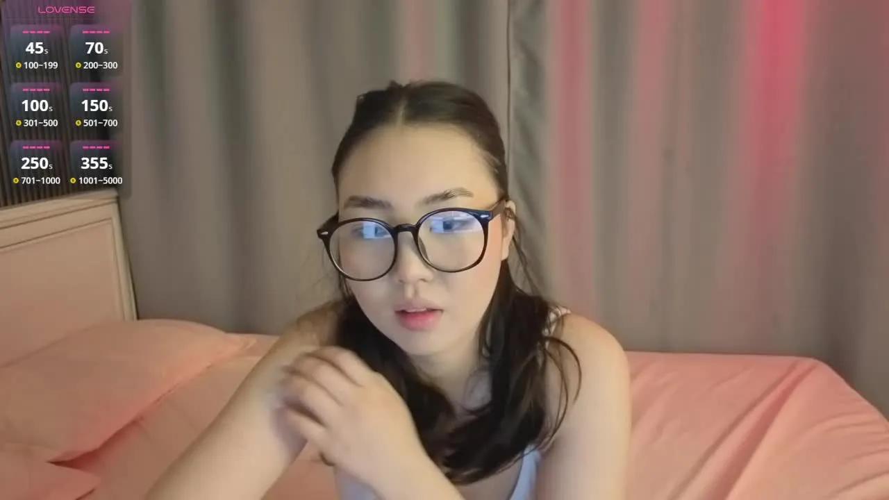 spooky_tyan on Streamray 