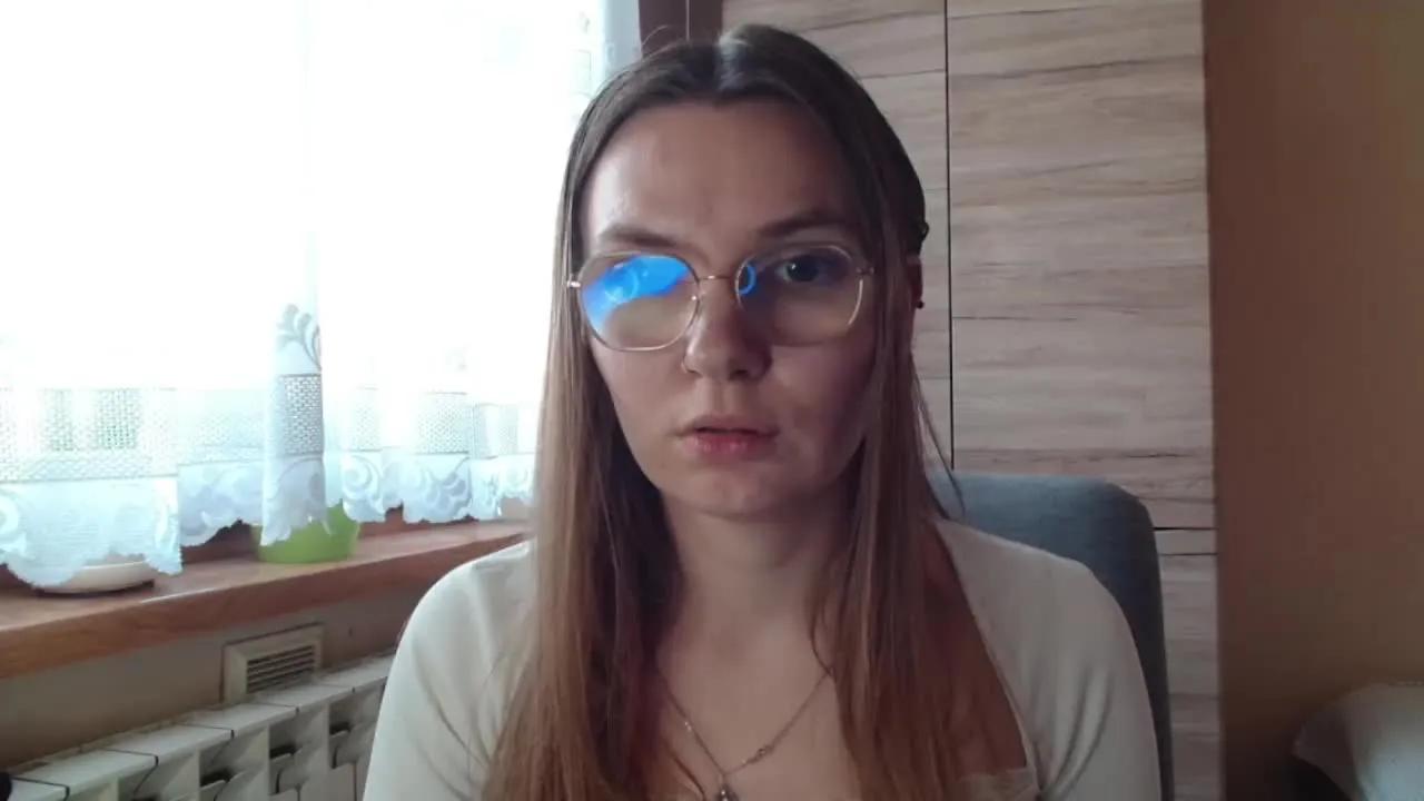 tastyELLYY — Freechat on Streamray