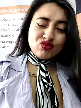 Offline _Sarah-Office1 on StripChat