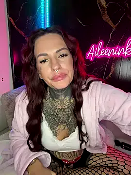Offline AileenInkOfficial on StripChat