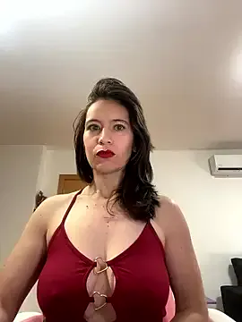 AlanaRius18 on StripChat