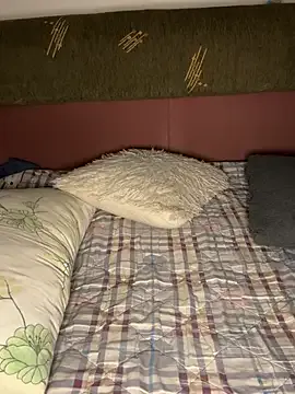 Offline alexyourboy on StripChat