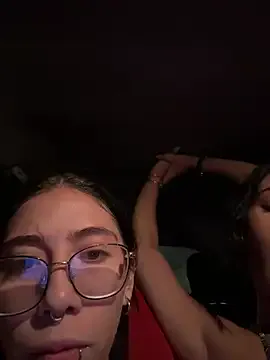 Offline Alice_surprise on StripChat