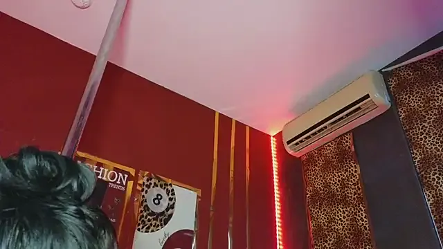 Offline alissa4blonde on StripChat