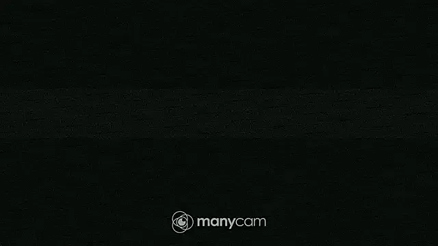 Offline ambertje255 on StripChat