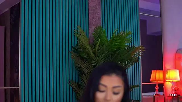 ArabellaPosh on StripChat 