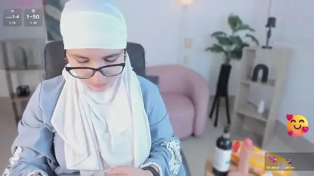 Ayha_khalaf on StripChat 