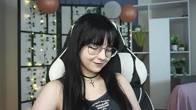 BereniceBattersby on StripChat 