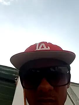 blackhot30 — Desnudo al aire libre