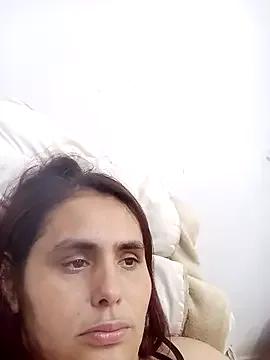 blanca24325 — Chorro mucho y show de tetas