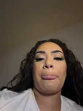 Offline CarmelaAnthony on StripChat