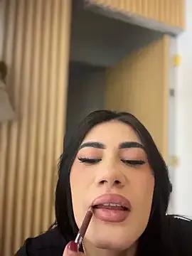 clarachanelricek — SHOW PUSSY AND INSIDE FINGERS DEEP