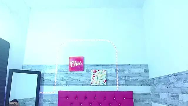 colombianmilf_ on StripChat 