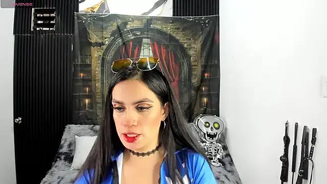 criss_21_ — konnichiwa Nico Robin+touch your pussy