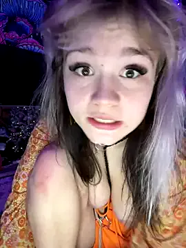 Freechat Cutiepiespanks on StripChat