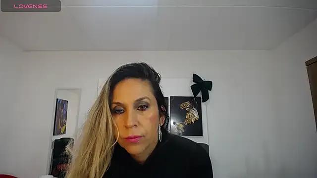 DianaPearls — Drink my golden rain 