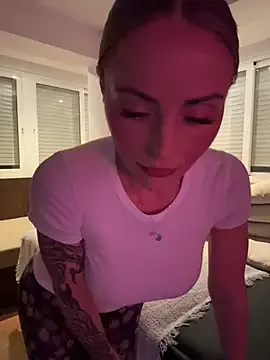 Offline EmaSalis on StripChat