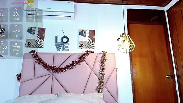 Offline emily_burton18 on StripChat