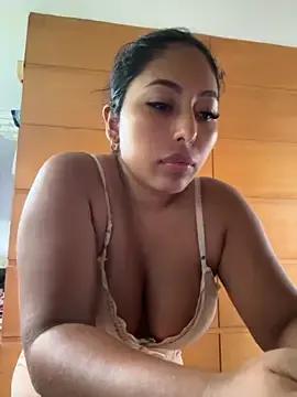 emmyjhonson07 on StripChat 