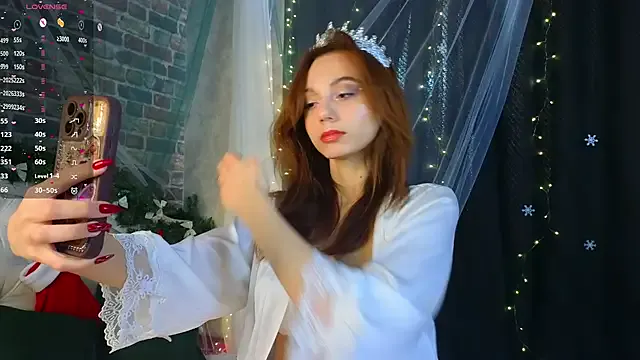 Offline EvaLeester on StripChat