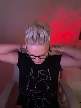 Offline German_Milf on StripChat