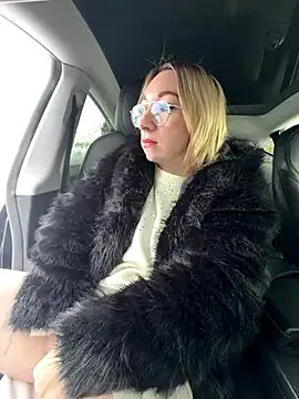 Offline Giuliana_baby on StripChat