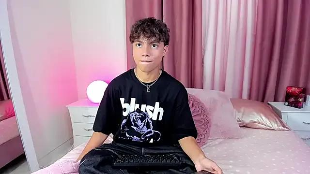 Honeymoon_sariel — jerk off your cock my birthday boy!