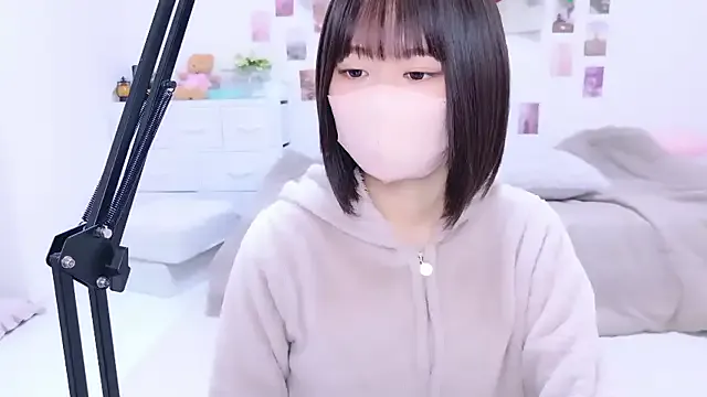 Offline Im_Yu-na on StripChat