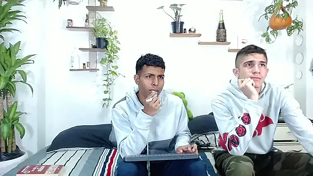 Interracial_Snow_Bunny