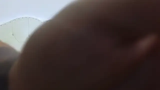 Offline iwantbee on StripChat