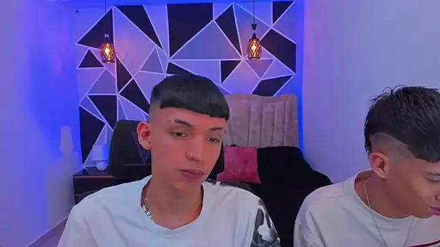 Juan_Nd_Steven — Kiss boys