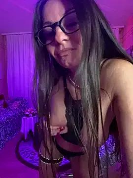 karrola on StripChat 