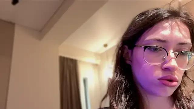 Kelly_Berry__ on StripChat 