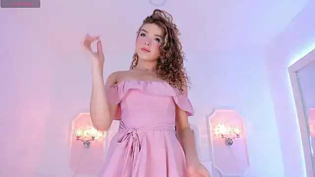 Offline kendallspears_1 on StripChat