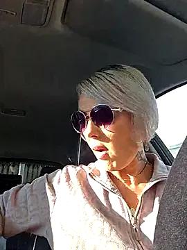 KirraWhite on StripChat 