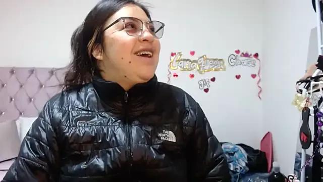 lanaqueen699 on StripChat 