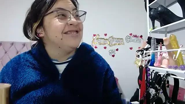 lanaqueen699 on StripChat 