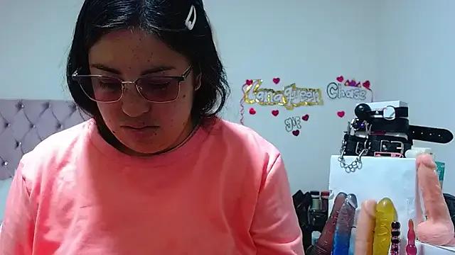 lanaqueen699 on StripChat 