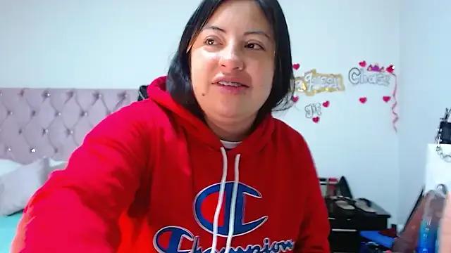 lanaqueen699 on StripChat 