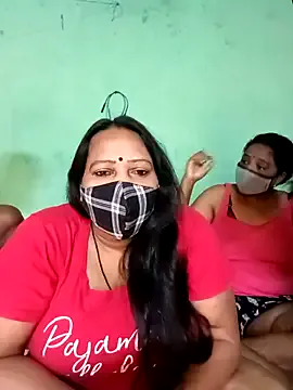 Offline LoveOnStream on StripChat