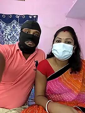 Lovlycouple1 on StripChat 